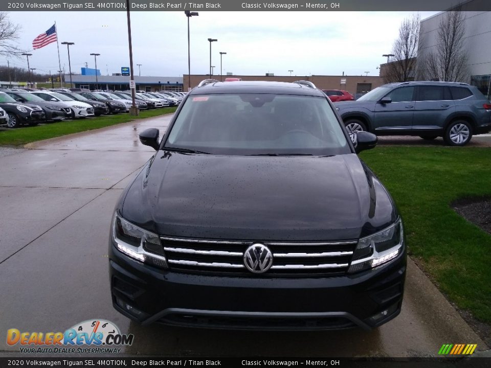 2020 Volkswagen Tiguan SEL 4MOTION Deep Black Pearl / Titan Black Photo #2