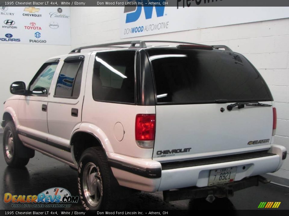 1995 Chevrolet Blazer LT 4x4 White / Ebony Photo #6