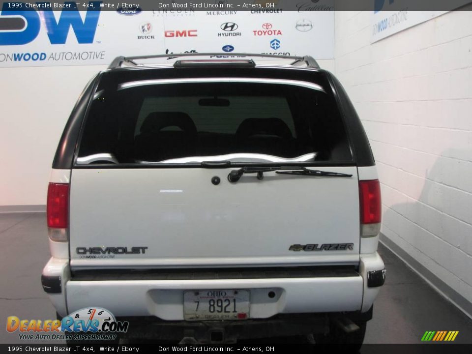 1995 Chevrolet Blazer LT 4x4 White / Ebony Photo #8