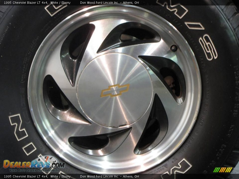 1995 Chevrolet Blazer LT 4x4 White / Ebony Photo #21