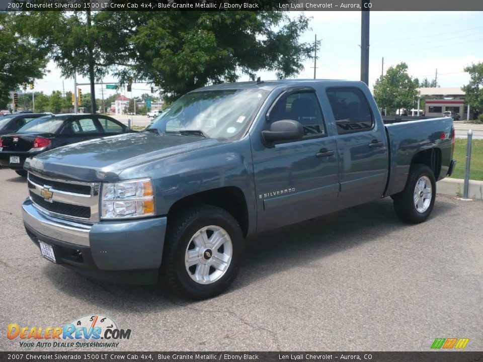 2007 Chevrolet Silverado 1500 LT Crew Cab 4x4 Blue Granite Metallic / Ebony Black Photo #3