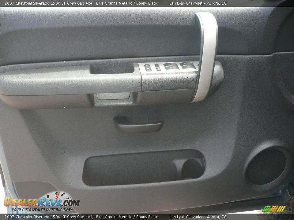 2007 Chevrolet Silverado 1500 LT Crew Cab 4x4 Blue Granite Metallic / Ebony Black Photo #7