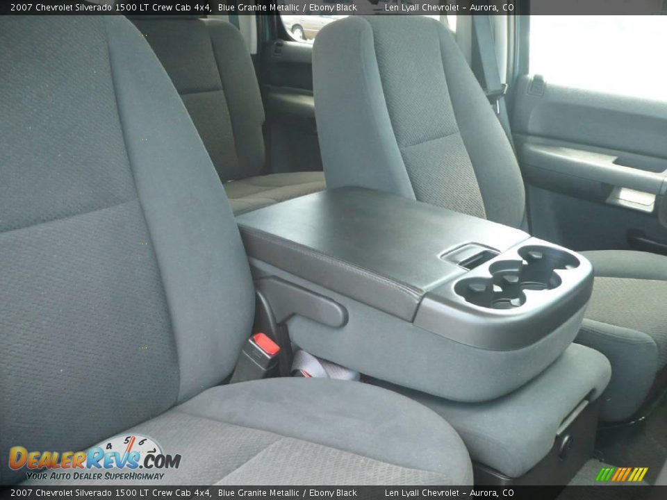 2007 Chevrolet Silverado 1500 LT Crew Cab 4x4 Blue Granite Metallic / Ebony Black Photo #16
