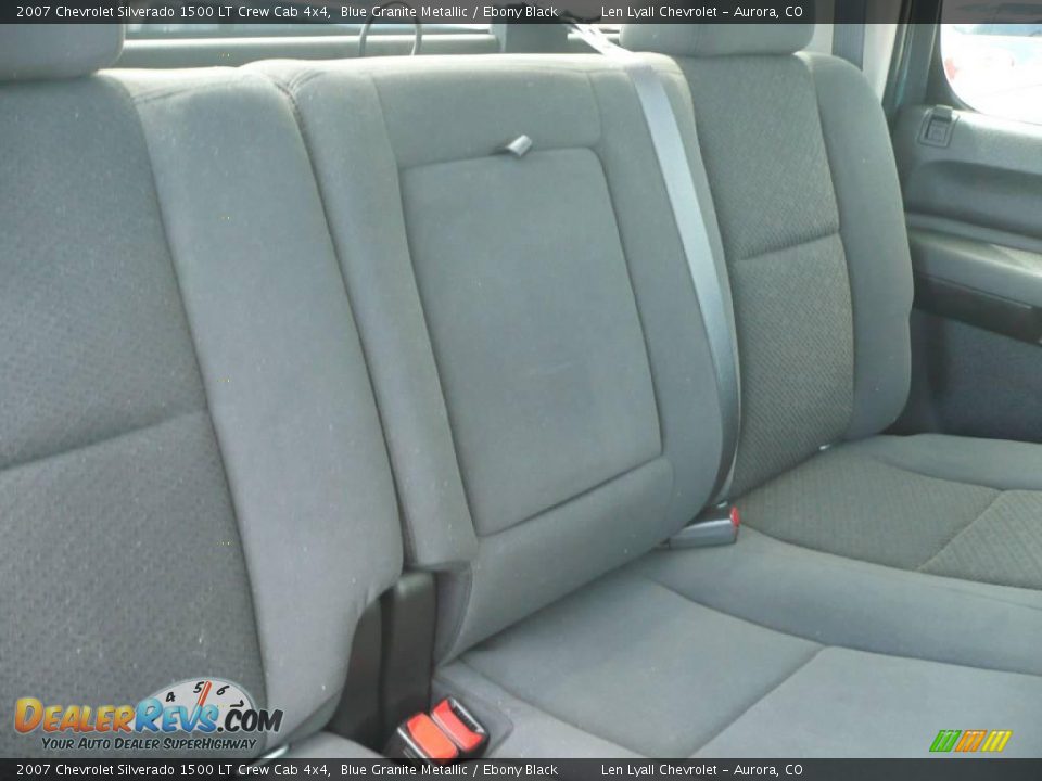 2007 Chevrolet Silverado 1500 LT Crew Cab 4x4 Blue Granite Metallic / Ebony Black Photo #17