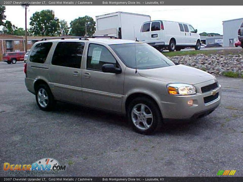 2007 Chevrolet Uplander LT Gold Mist Metallic / Cashmere Photo #3