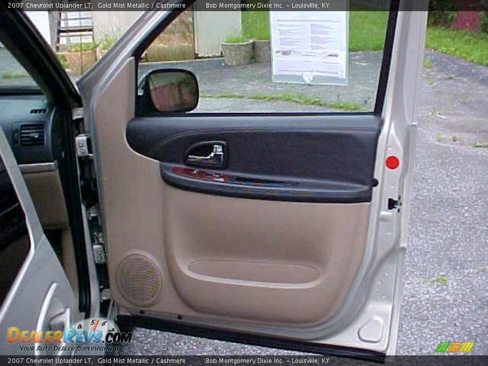 2007 Chevrolet Uplander LT Gold Mist Metallic / Cashmere Photo #6