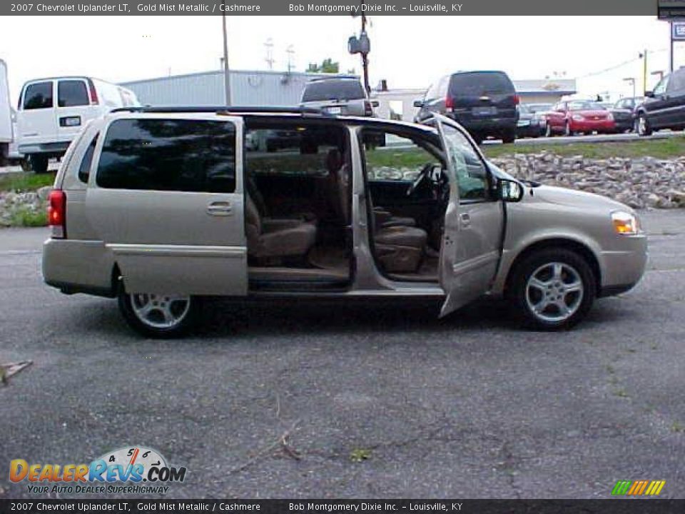 2007 Chevrolet Uplander LT Gold Mist Metallic / Cashmere Photo #7