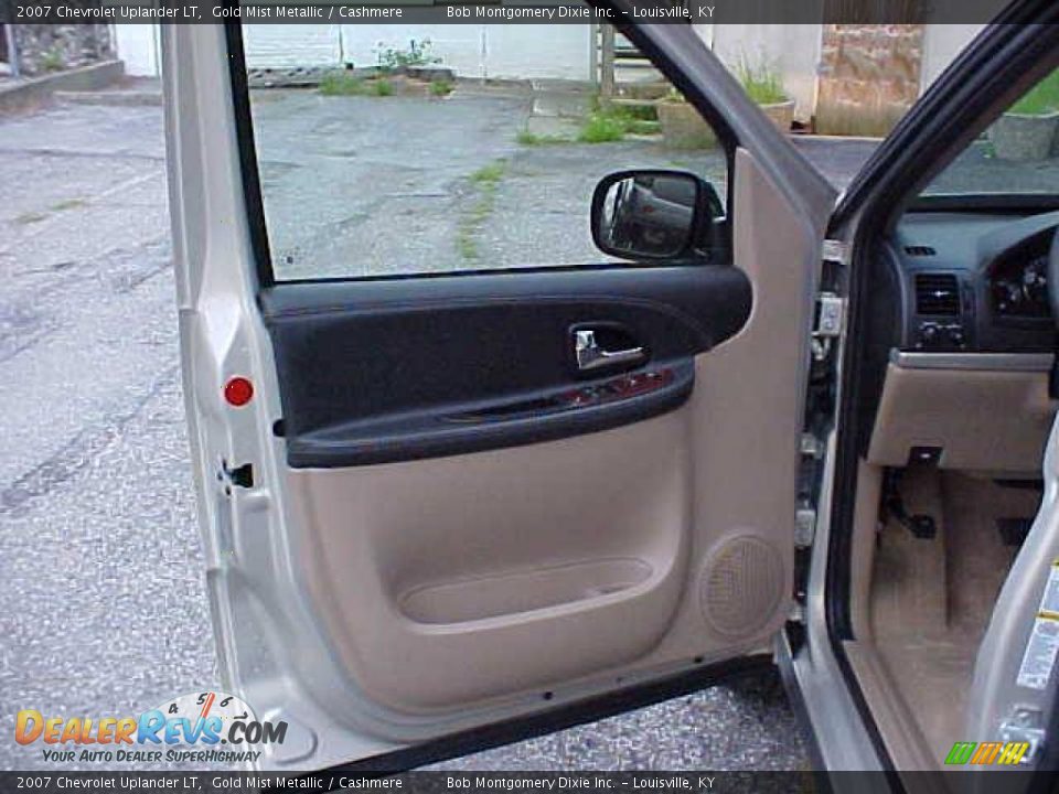 2007 Chevrolet Uplander LT Gold Mist Metallic / Cashmere Photo #14