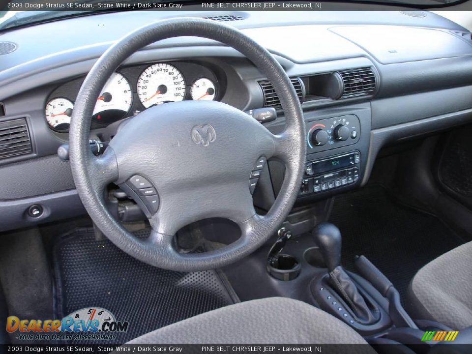 2003 Dodge Stratus SE Sedan Stone White / Dark Slate Gray Photo #9