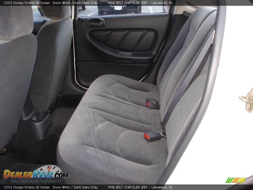 2003 Dodge Stratus SE Sedan Stone White / Dark Slate Gray Photo #10