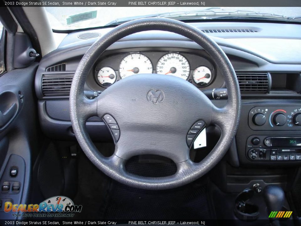 2003 Dodge Stratus SE Sedan Stone White / Dark Slate Gray Photo #11