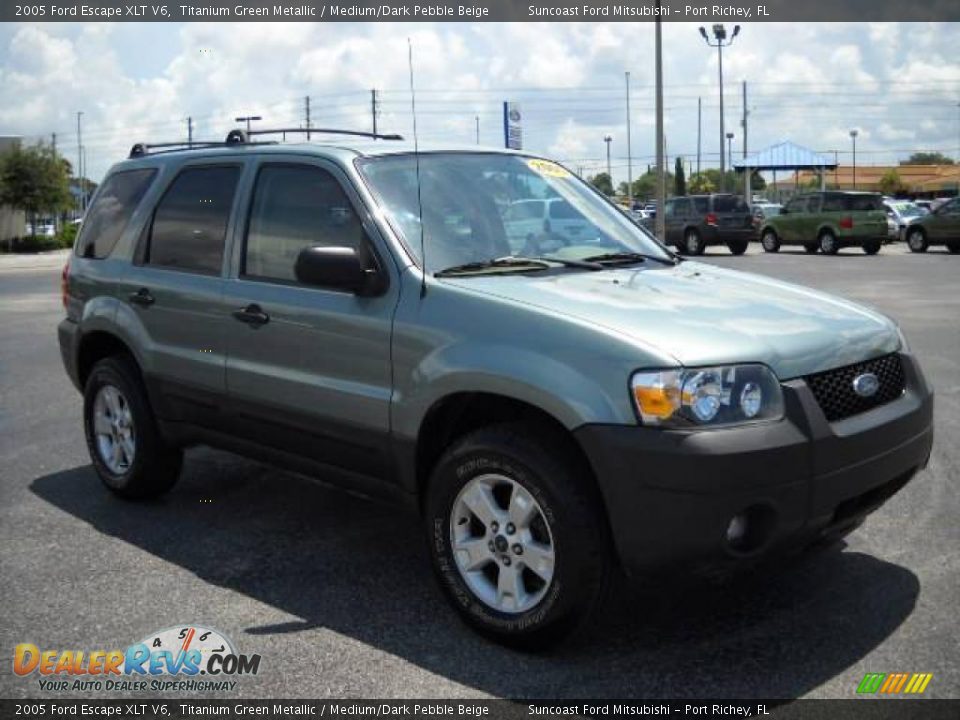 2005 Ford Escape XLT V6 Titanium Green Metallic / Medium/Dark Pebble Beige Photo #11