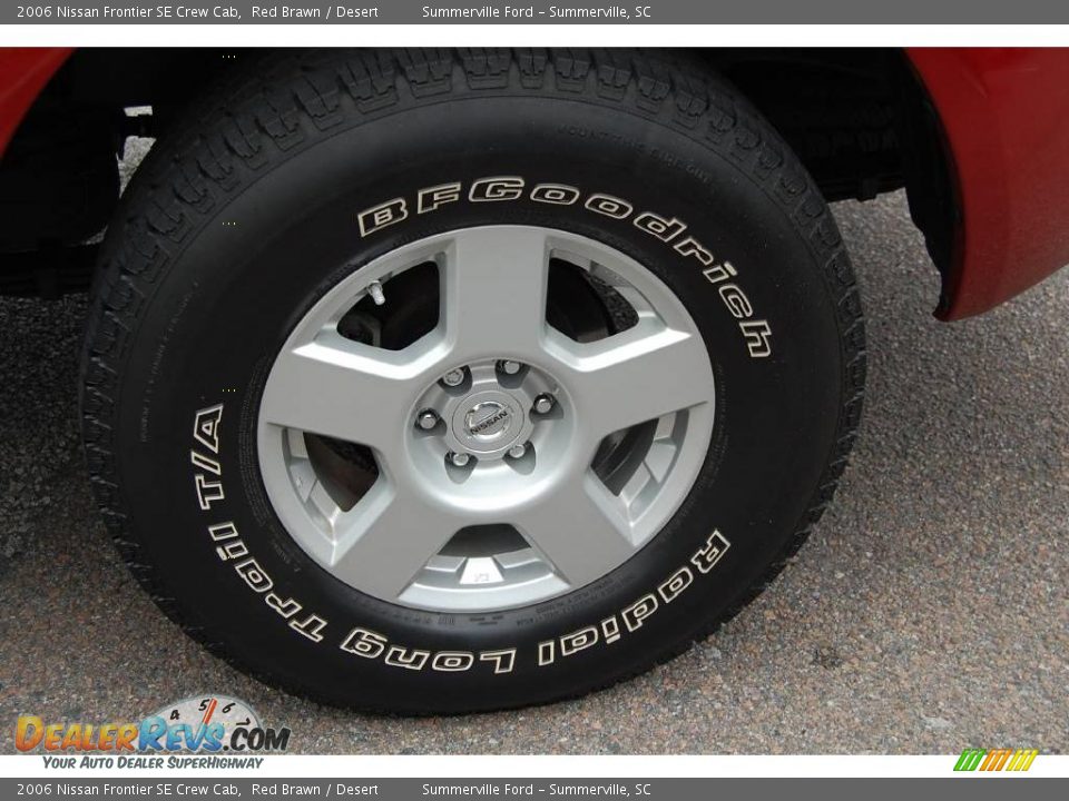 2006 Nissan Frontier SE Crew Cab Red Brawn / Desert Photo #17