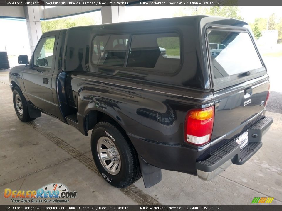 1999 Ford Ranger XLT Regular Cab Black Clearcoat / Medium Graphite Photo #8