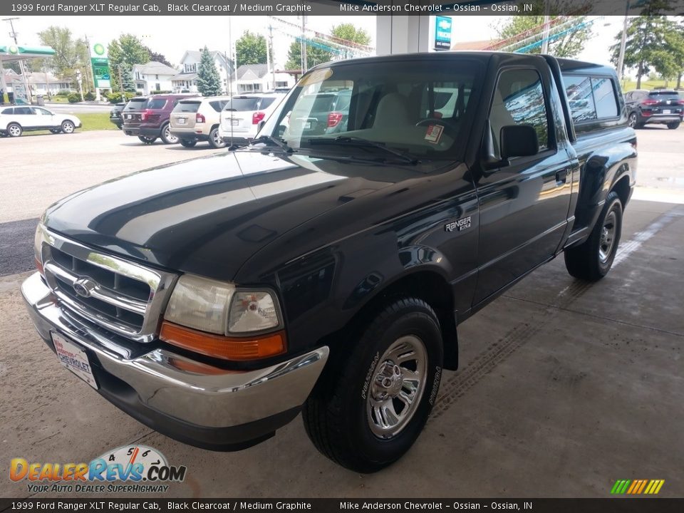 1999 Ford Ranger XLT Regular Cab Black Clearcoat / Medium Graphite Photo #9