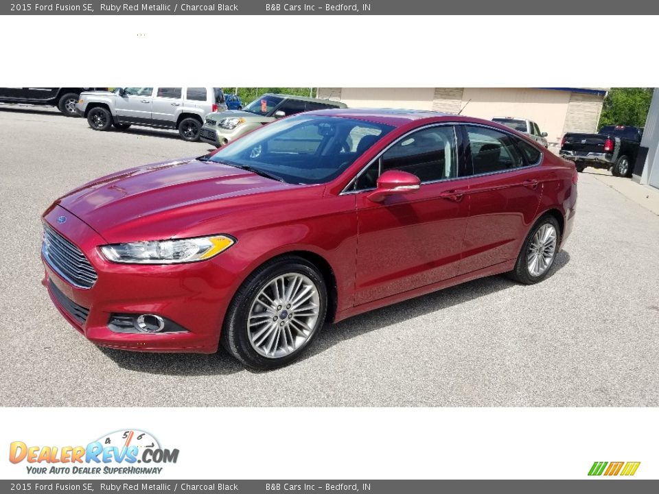 2015 Ford Fusion SE Ruby Red Metallic / Charcoal Black Photo #5