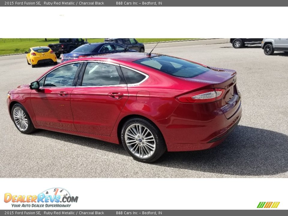 2015 Ford Fusion SE Ruby Red Metallic / Charcoal Black Photo #7