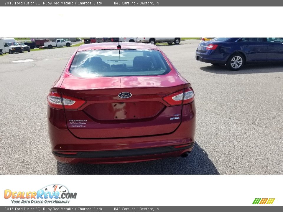 2015 Ford Fusion SE Ruby Red Metallic / Charcoal Black Photo #8