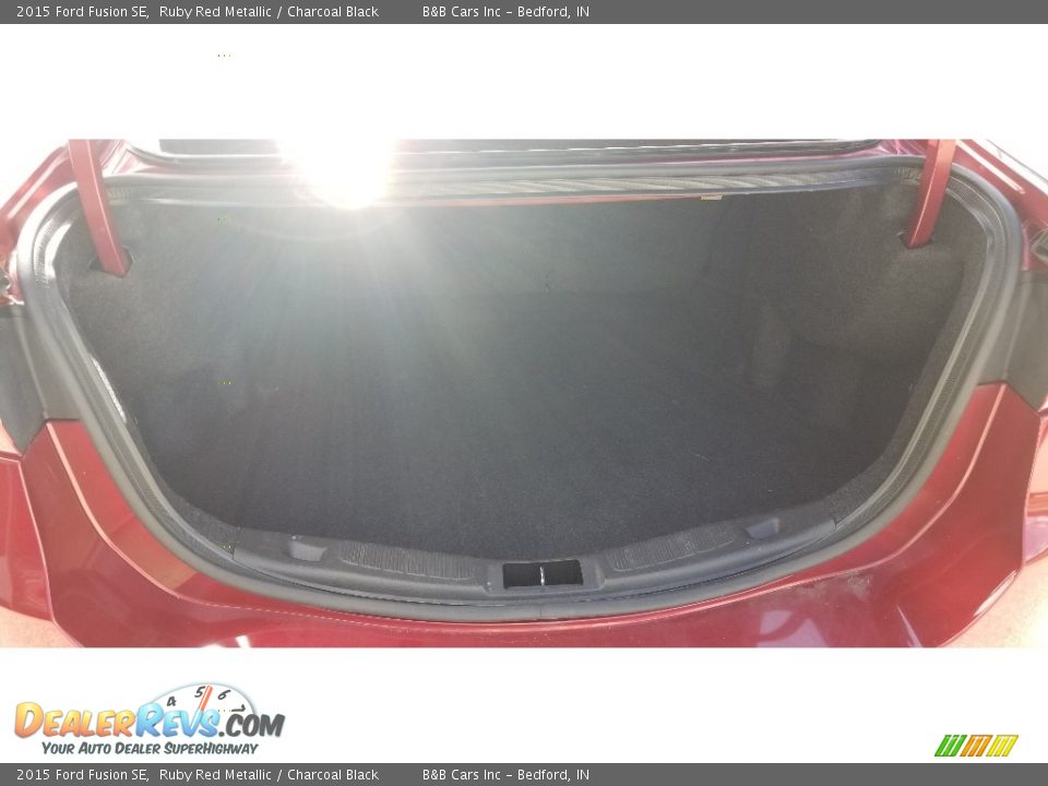 2015 Ford Fusion SE Ruby Red Metallic / Charcoal Black Photo #17