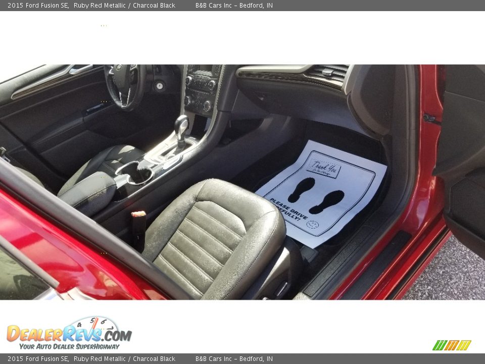 2015 Ford Fusion SE Ruby Red Metallic / Charcoal Black Photo #19