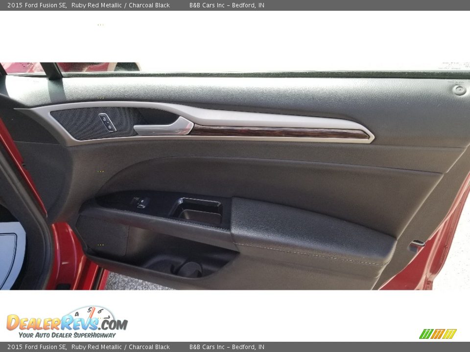 2015 Ford Fusion SE Ruby Red Metallic / Charcoal Black Photo #20