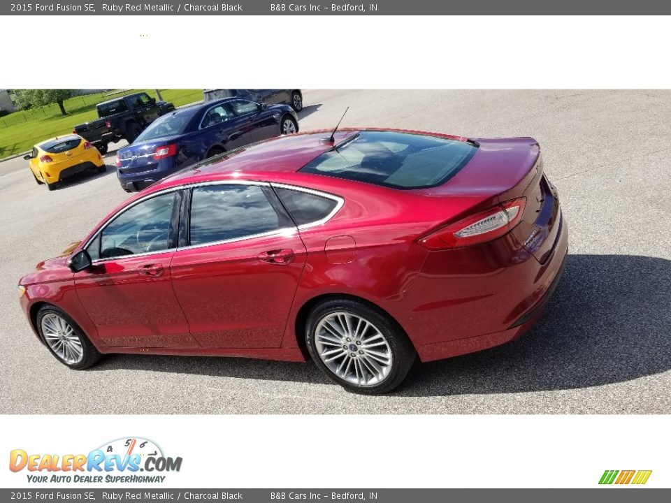 2015 Ford Fusion SE Ruby Red Metallic / Charcoal Black Photo #23