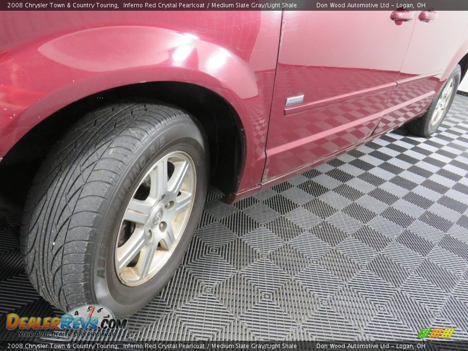2008 Chrysler Town & Country Touring Inferno Red Crystal Pearlcoat / Medium Slate Gray/Light Shale Photo #11