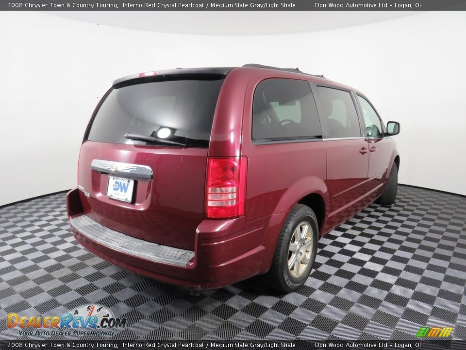 2008 Chrysler Town & Country Touring Inferno Red Crystal Pearlcoat / Medium Slate Gray/Light Shale Photo #19