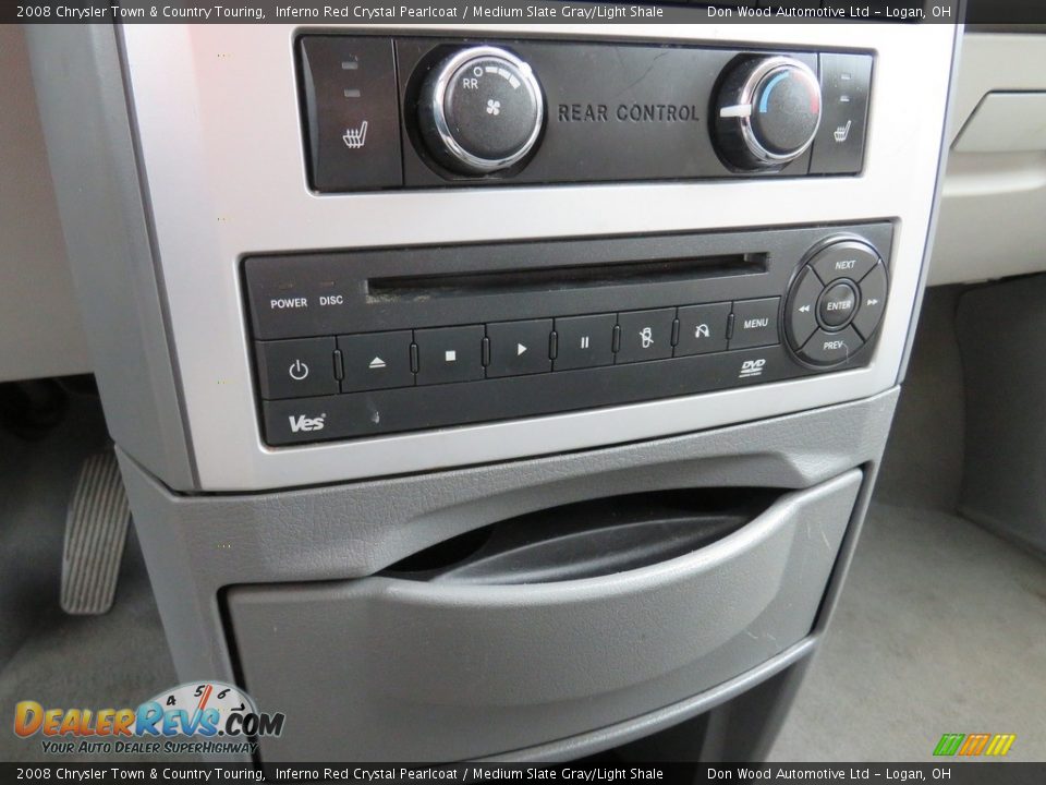 2008 Chrysler Town & Country Touring Inferno Red Crystal Pearlcoat / Medium Slate Gray/Light Shale Photo #32