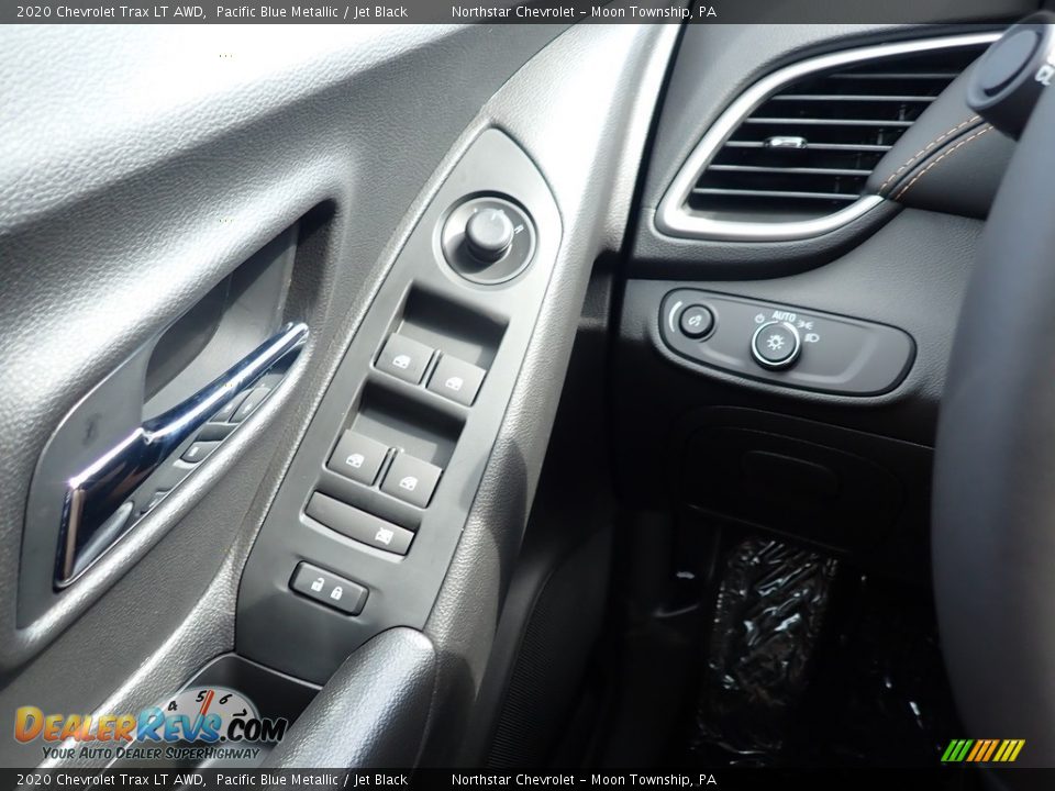 2020 Chevrolet Trax LT AWD Pacific Blue Metallic / Jet Black Photo #20