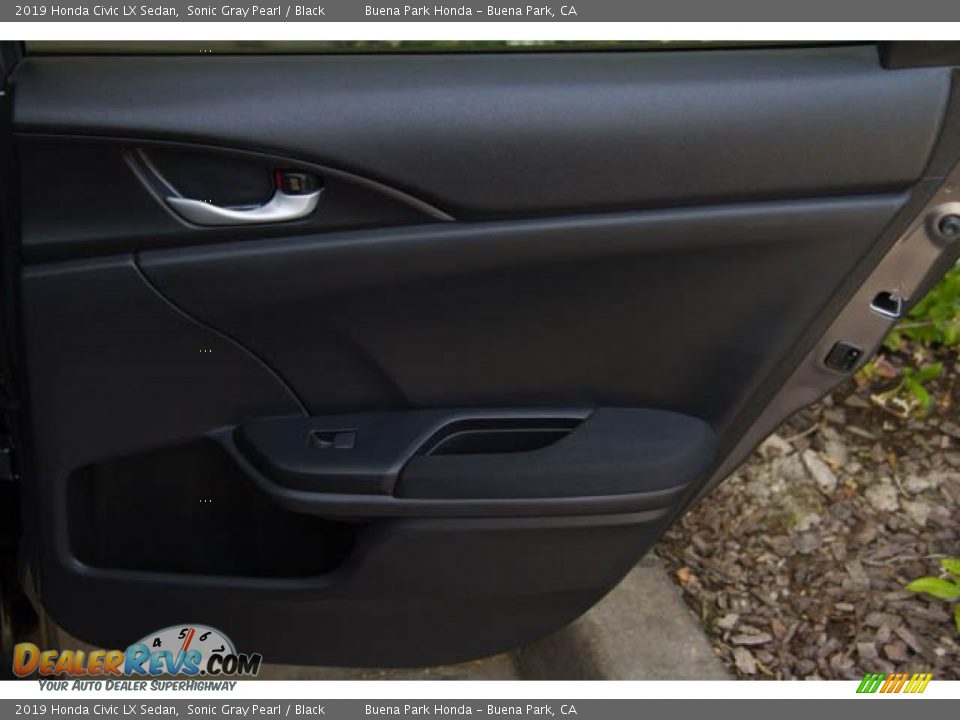 2019 Honda Civic LX Sedan Sonic Gray Pearl / Black Photo #32
