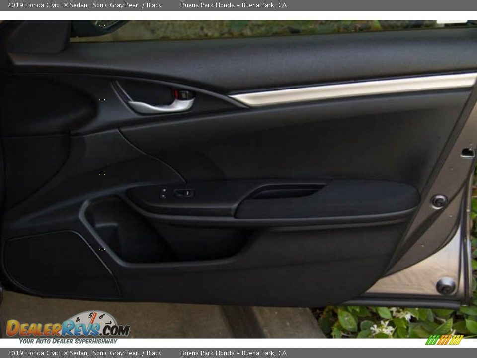 2019 Honda Civic LX Sedan Sonic Gray Pearl / Black Photo #33
