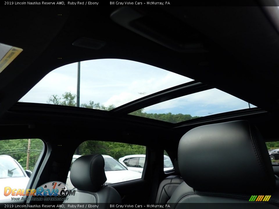 Sunroof of 2019 Lincoln Nautilus Reserve AWD Photo #18