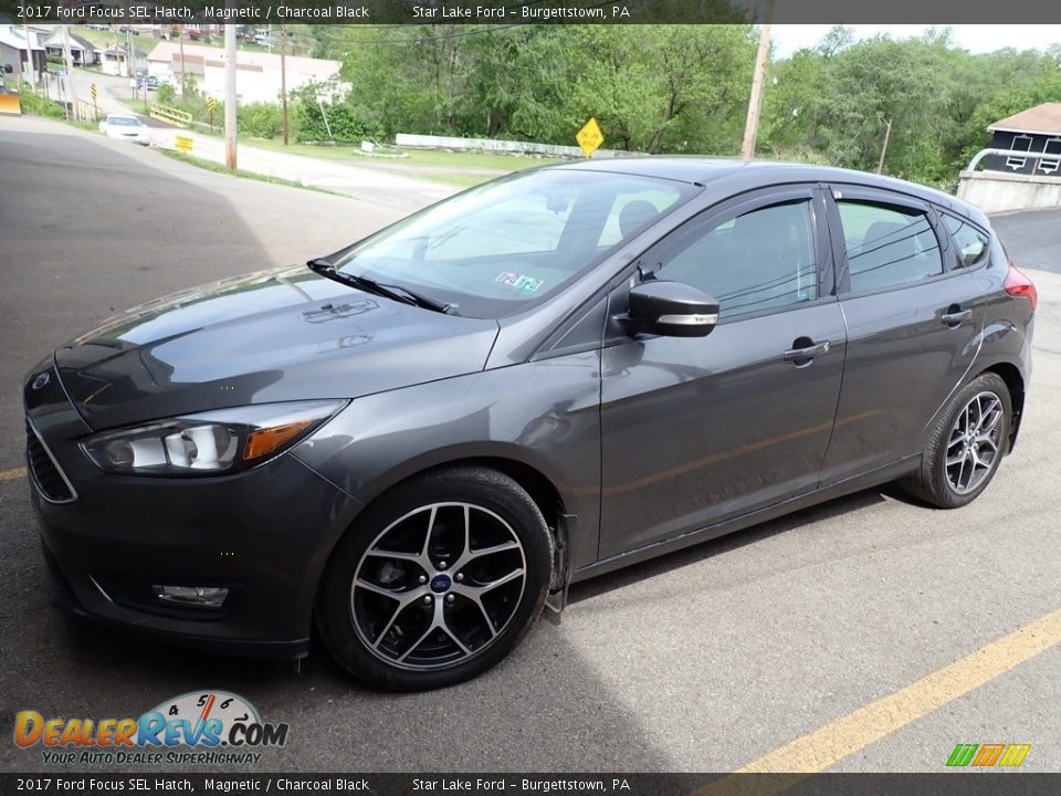 2017 Ford Focus SEL Hatch Magnetic / Charcoal Black Photo #1