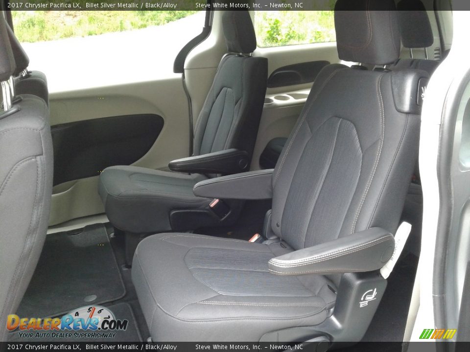 2017 Chrysler Pacifica LX Billet Silver Metallic / Black/Alloy Photo #13