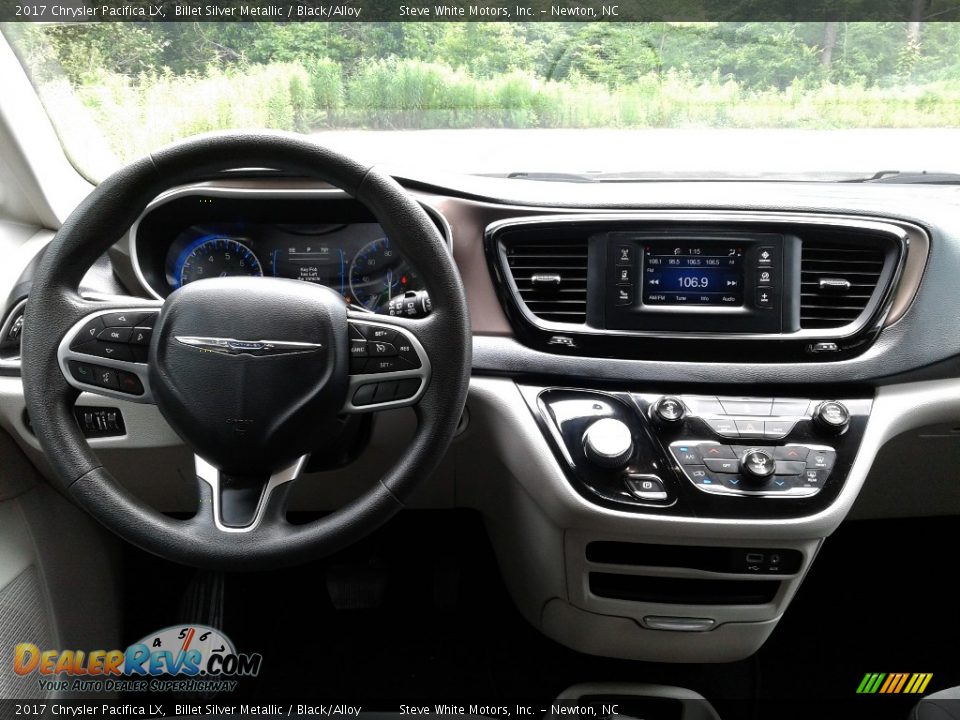 2017 Chrysler Pacifica LX Billet Silver Metallic / Black/Alloy Photo #18