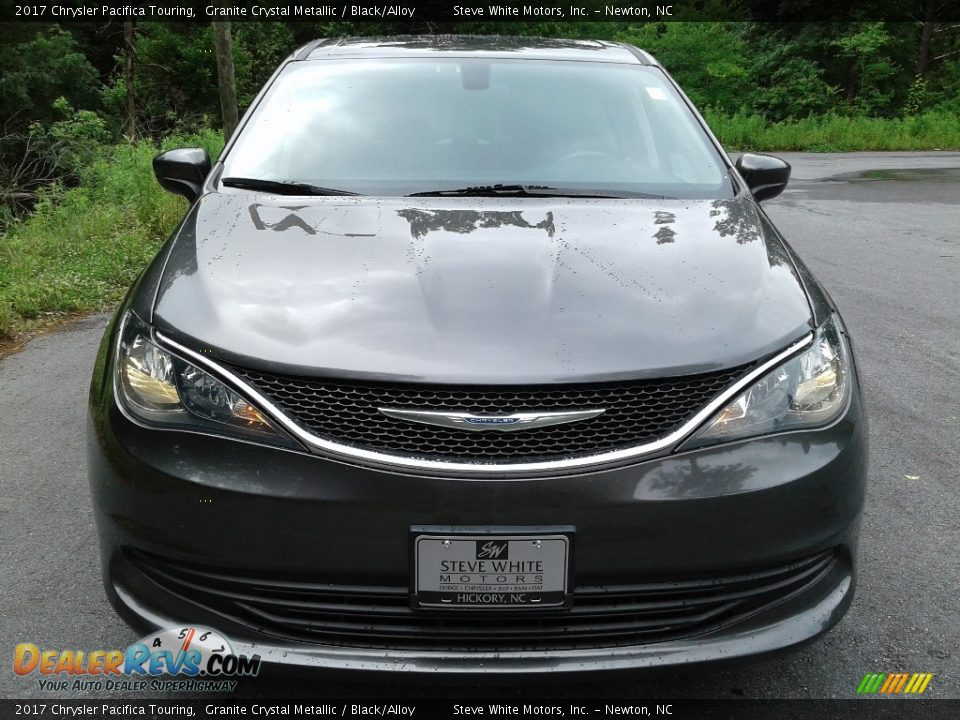 2017 Chrysler Pacifica Touring Granite Crystal Metallic / Black/Alloy Photo #3