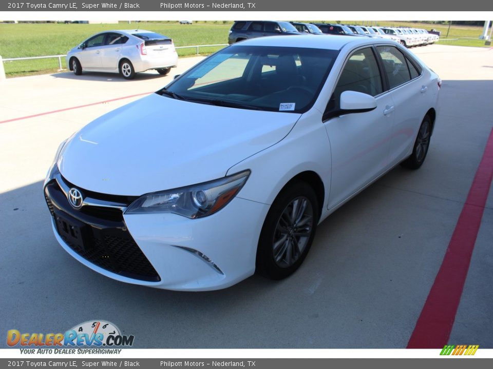 2017 Toyota Camry LE Super White / Black Photo #4