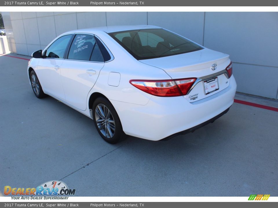 2017 Toyota Camry LE Super White / Black Photo #6