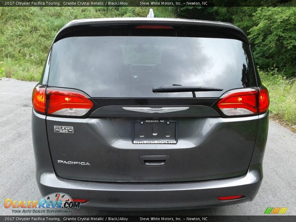 2017 Chrysler Pacifica Touring Granite Crystal Metallic / Black/Alloy Photo #7
