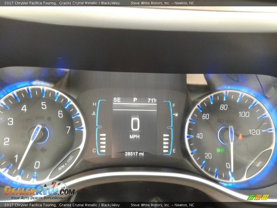 2017 Chrysler Pacifica Touring Granite Crystal Metallic / Black/Alloy Photo #21