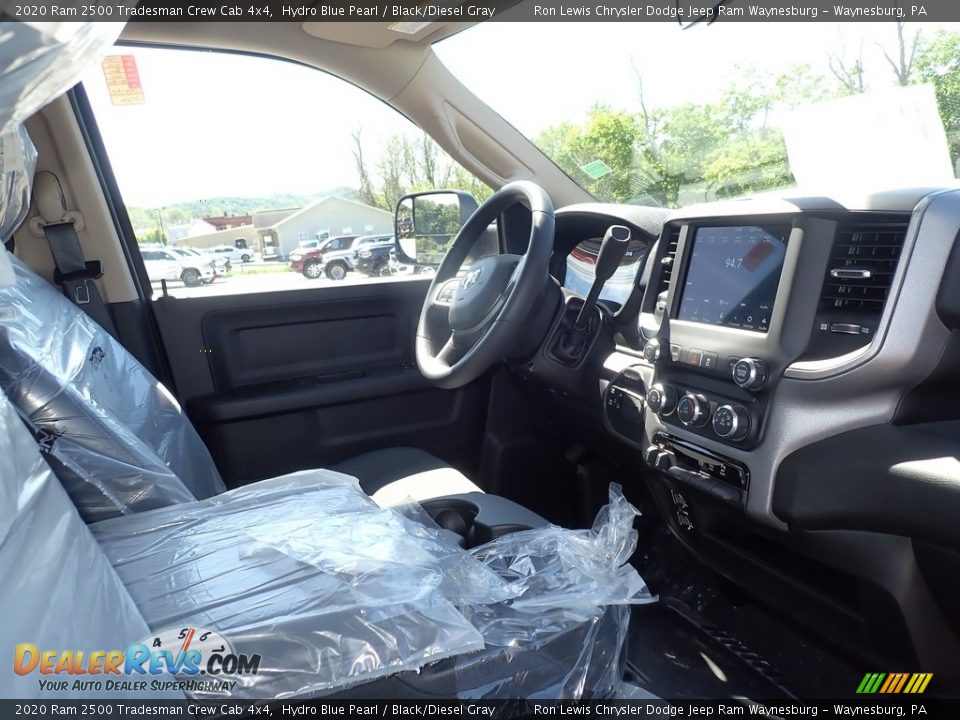 2020 Ram 2500 Tradesman Crew Cab 4x4 Hydro Blue Pearl / Black/Diesel Gray Photo #11