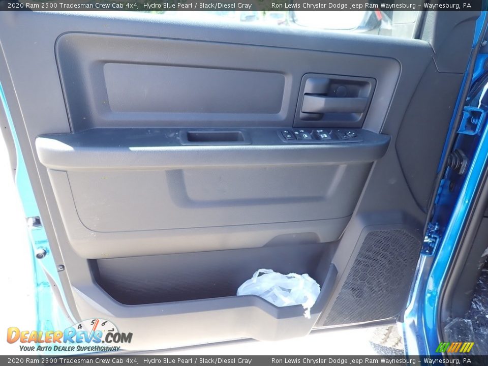 2020 Ram 2500 Tradesman Crew Cab 4x4 Hydro Blue Pearl / Black/Diesel Gray Photo #14
