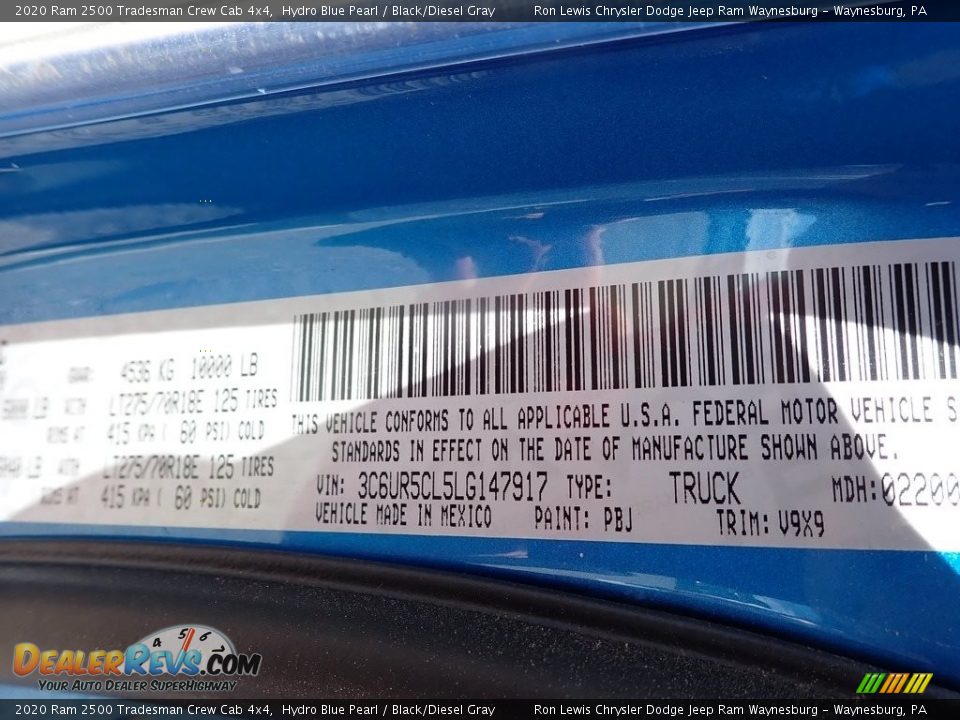 2020 Ram 2500 Tradesman Crew Cab 4x4 Hydro Blue Pearl / Black/Diesel Gray Photo #15