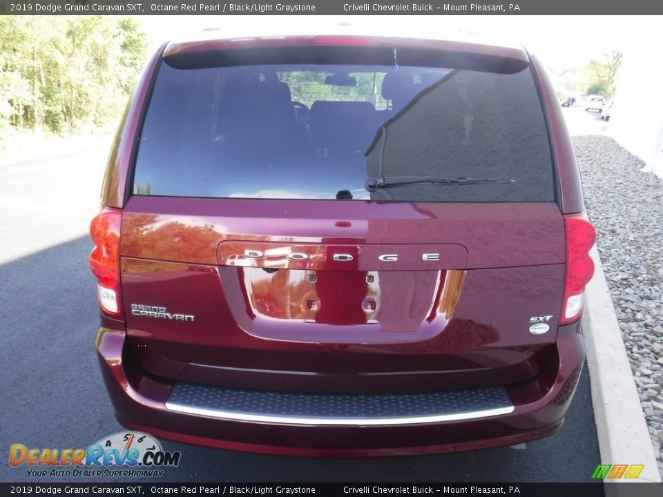 2019 Dodge Grand Caravan SXT Octane Red Pearl / Black/Light Graystone Photo #9