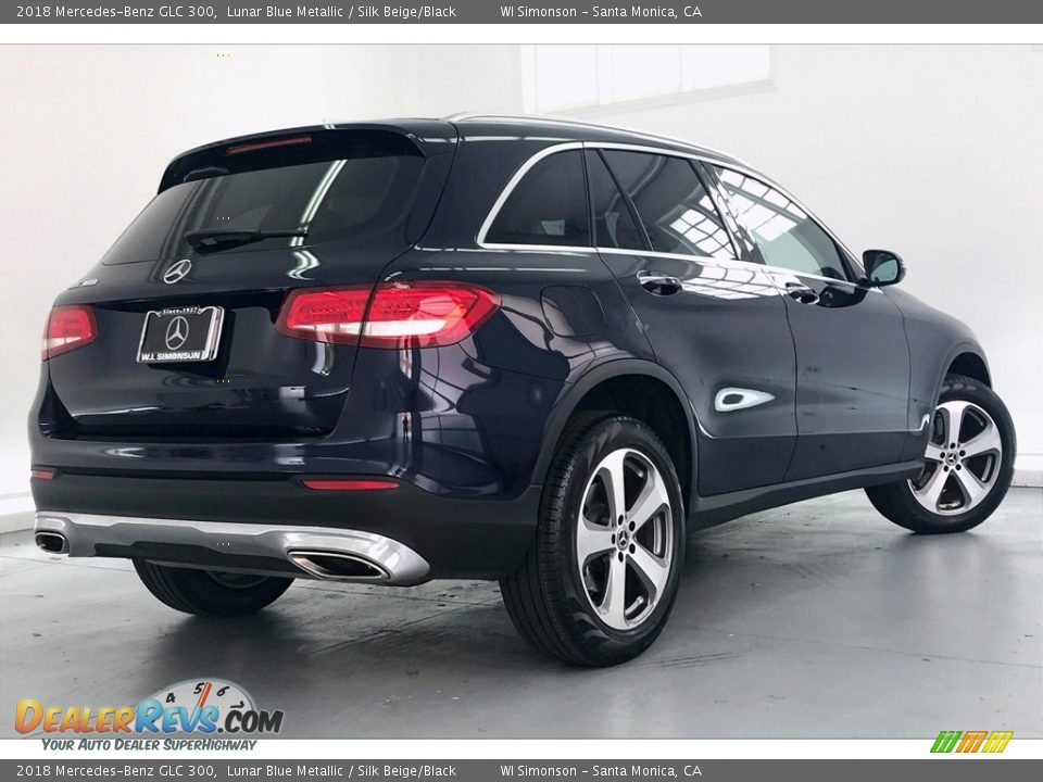 2018 Mercedes-Benz GLC 300 Lunar Blue Metallic / Silk Beige/Black Photo #16