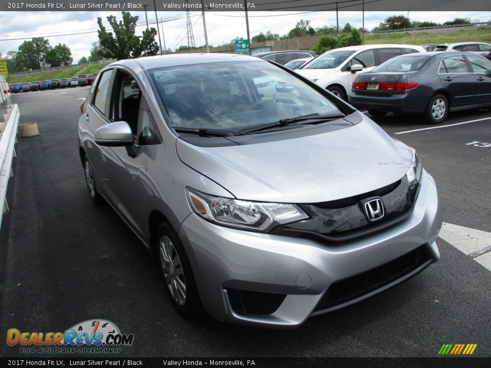 Front 3/4 View of 2017 Honda Fit LX Photo #7