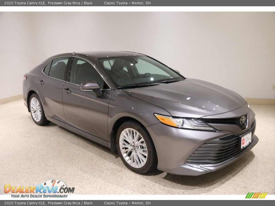 2020 Toyota Camry XLE Predawn Gray Mica / Black Photo #1