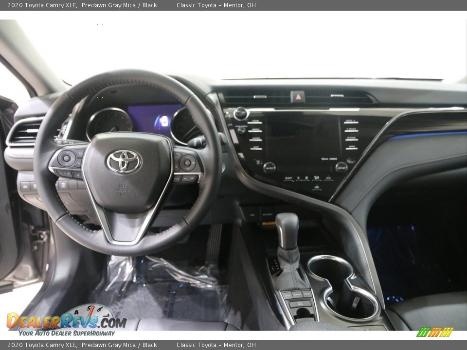 2020 Toyota Camry XLE Predawn Gray Mica / Black Photo #6