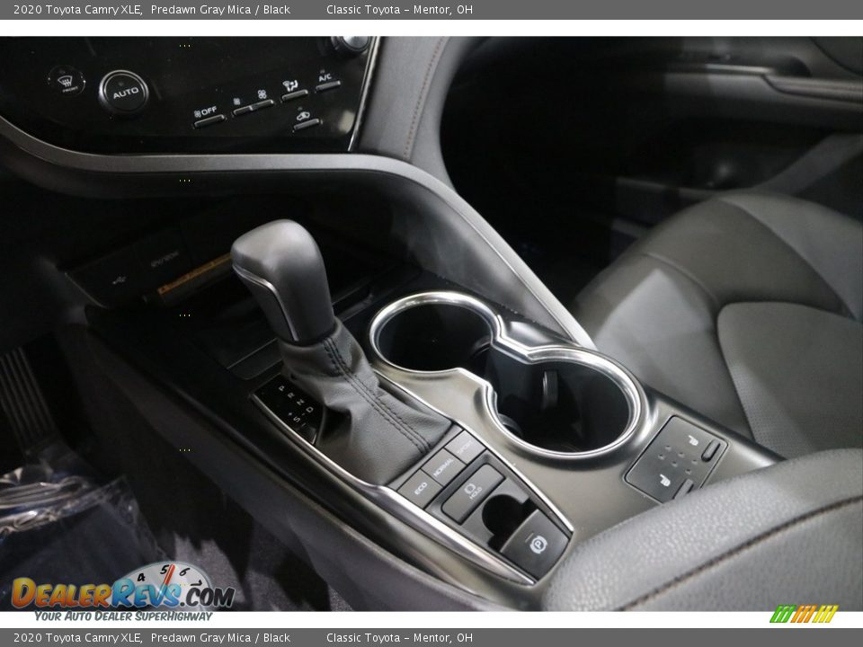 2020 Toyota Camry XLE Predawn Gray Mica / Black Photo #15